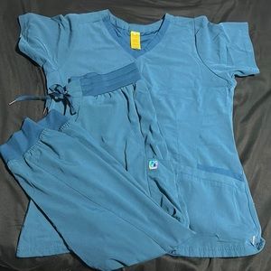 Wonder Wink Caribbean Blue Scrub Set (tops and joggers)